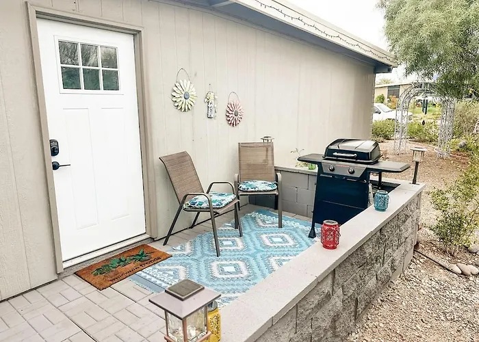 5 Mins To Nw Med Cntr, Studio/duplex, 1 Bd 1 Ba Holiday home *